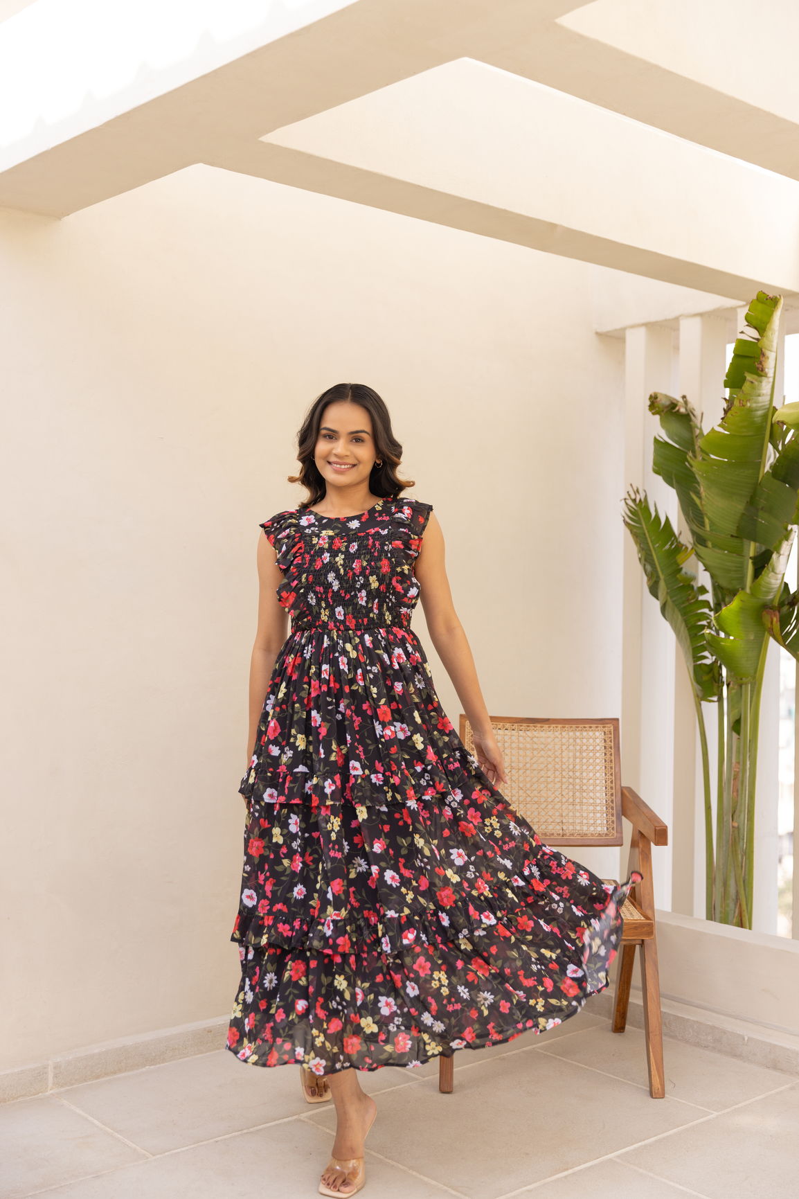 BLACK FLORAL MAXI