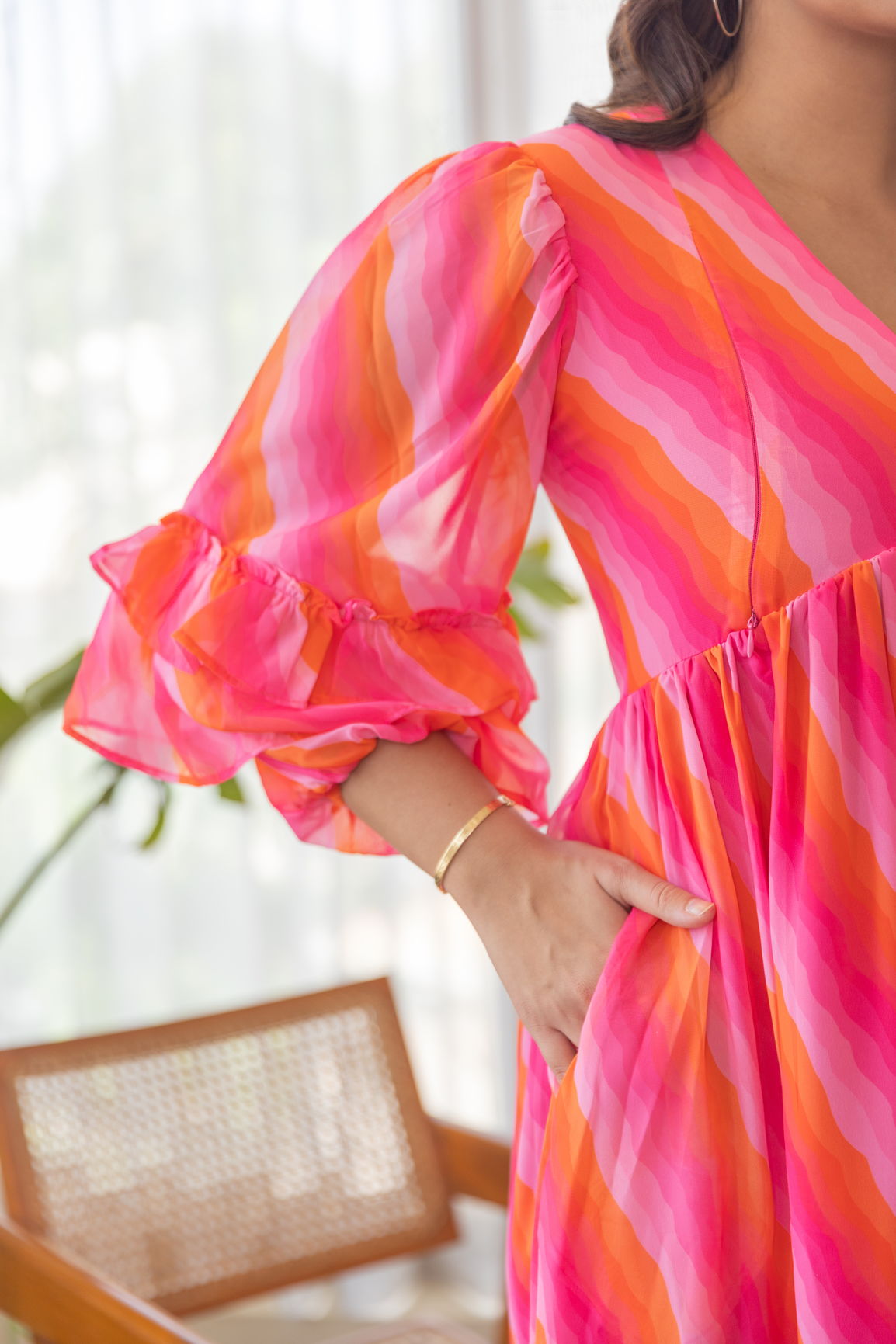 Colorful pink wave nursing maxi dress with stylish ruffled sleeves.