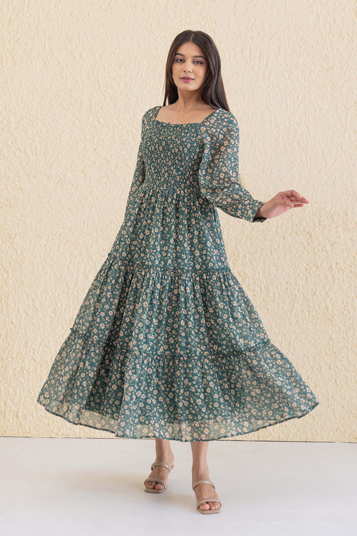 EMERALD SMOCKED MAXI