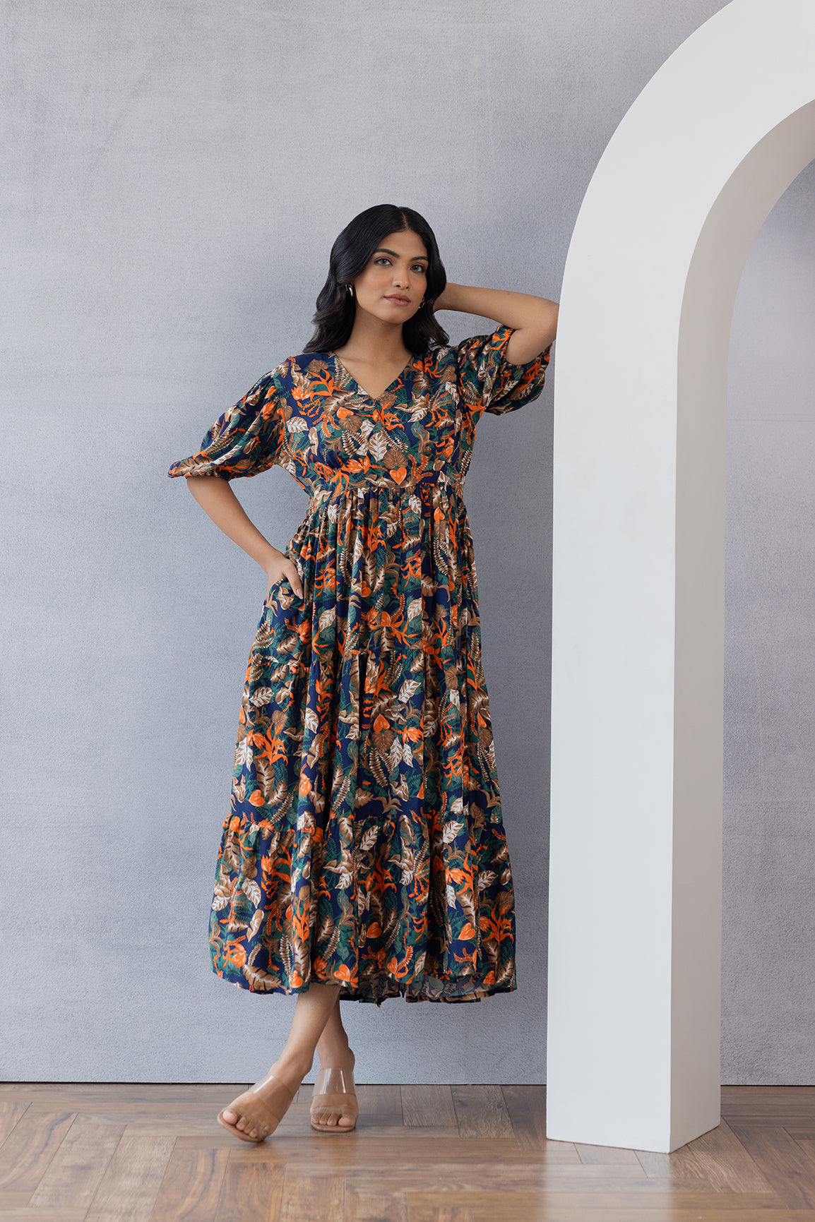 Elegant floral maxi dress, perfect for casual or formal occasions.
