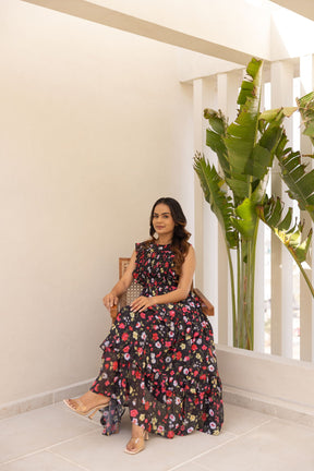 BLACK FLORAL SMOCKED MAXI