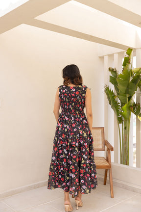 BLACK FLORAL SMOCKED MAXI