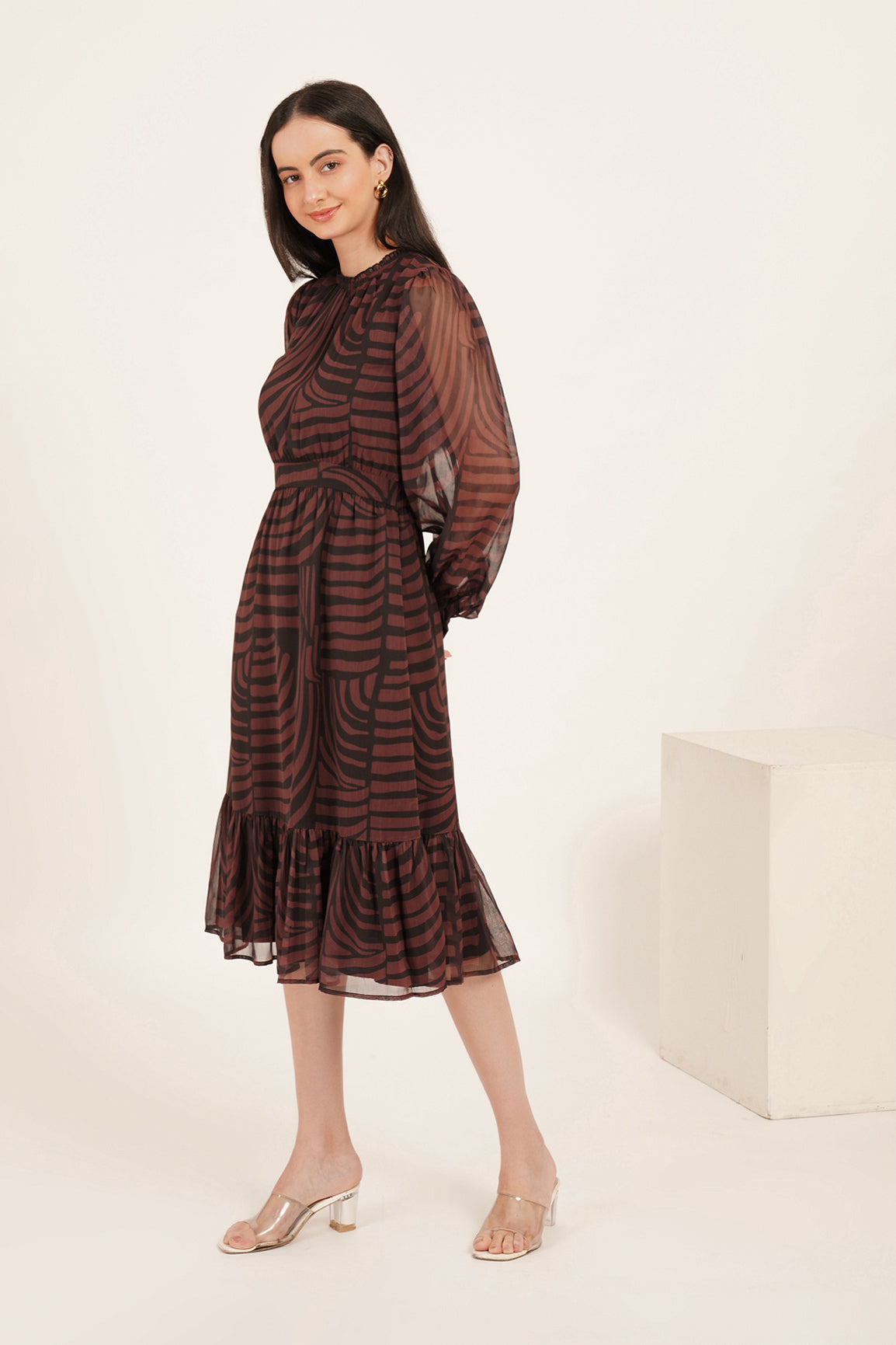 BROWN & BLACK ABSTRACT PRINT PUFF SLEEVE MAXI