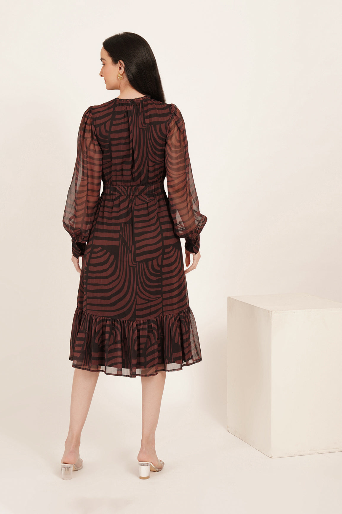 BROWN & BLACK ABSTRACT PRINT PUFF SLEEVE MAXI