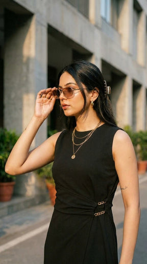 THE ESSENTIAL BLACK CINCH MAXI