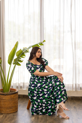 GEOMETRIC NURSING MAXI