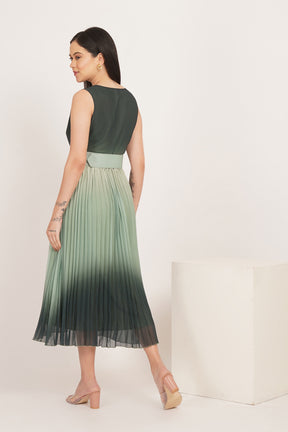GREEN OMBRE PLEATED MAXI