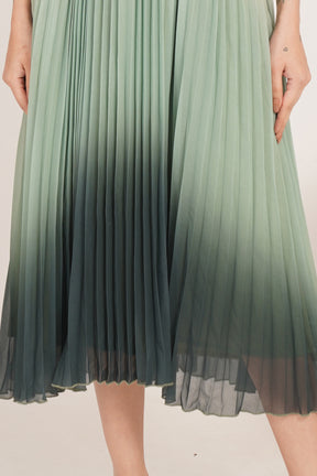 GREEN OMBRE PLEATED MAXI