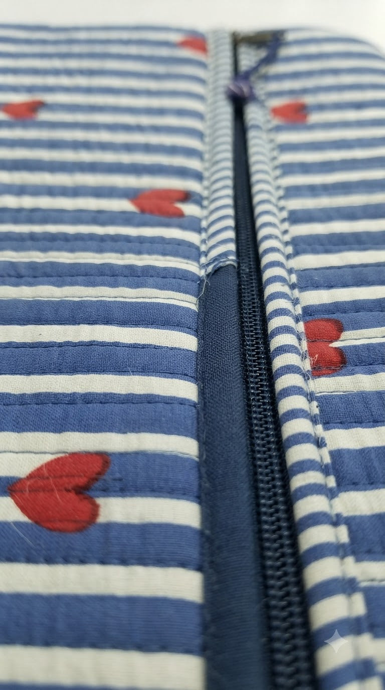 BLUE HEART STRIPE QUILTED LAPTOP BAG