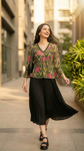 OLIVE BLOOM MESH TOP