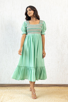 PASTEL GREEN SMOCKED MAXI