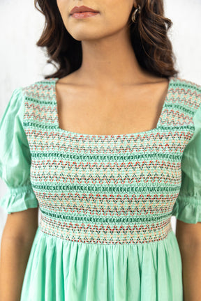 PASTEL GREEN SMOCKED MAXI