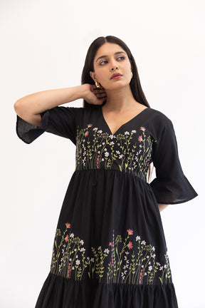 BLACK EMBROIDERY MAXI