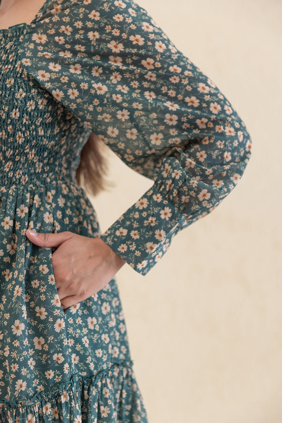 EMERALD SMOCKED MAXI