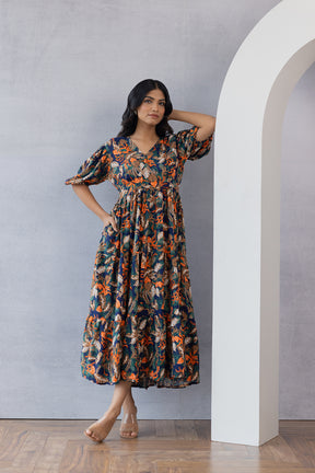 Elegant floral maxi dress, perfect for casual or formal occasions.