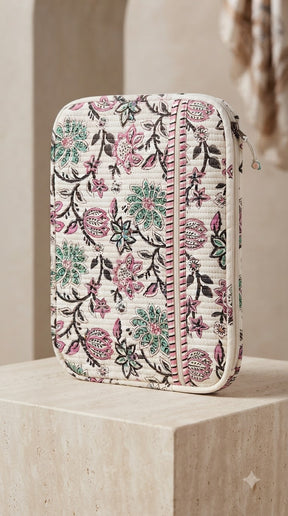 ROSEVINE FLORAL QUILTTED LAPTOP BAG