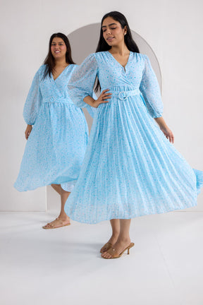 Sky blue pleated maxi dress featuring stylish balloon sleeves.