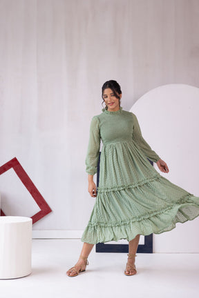 SMOCKED CLOSED NECK MAXI