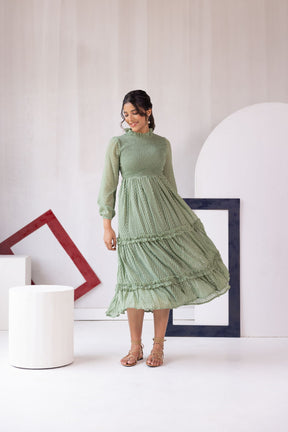 SMOCKED CLOSED NECK MAXI