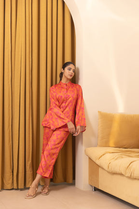 Tropical satin co-ord set in vibrant pink floral design.